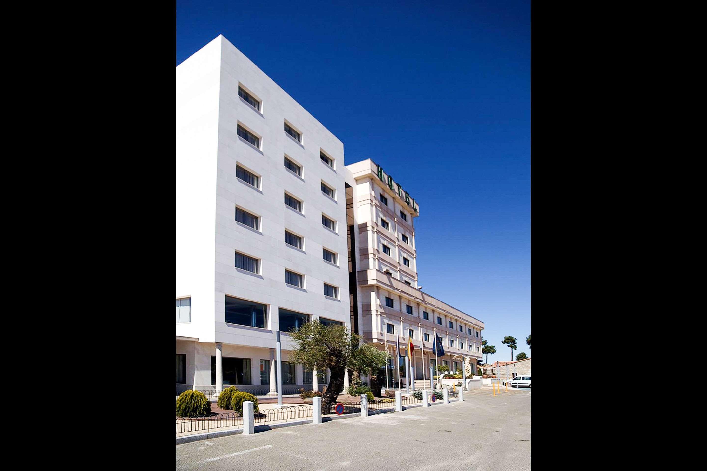 Hotel Sercotel Cuatro Postes 4*